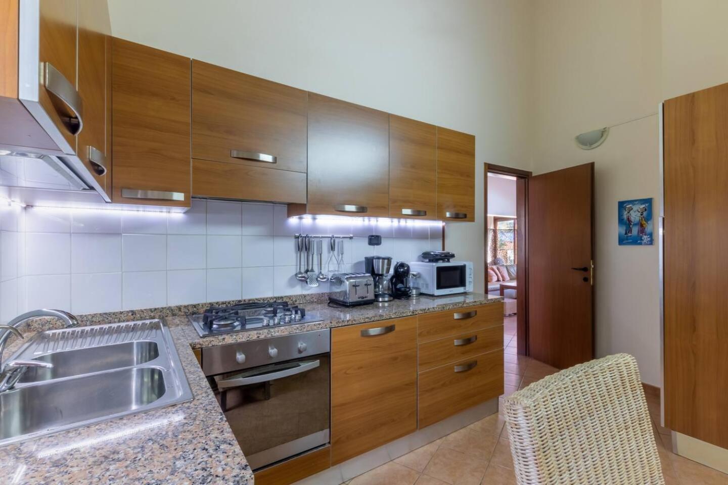 Porto Antigo 1 - Three Bedroom, Pool & Wifi サンタ・マリア エクステリア 写真